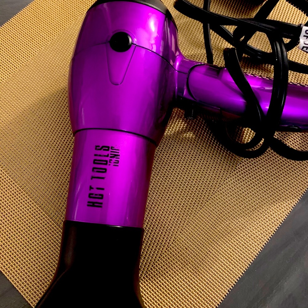Hot Tools Dual Voltage 1875W Ionic Travel Dryer